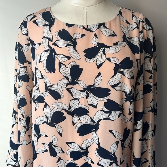 Women’s Floral Dress - Picture 3 of 12